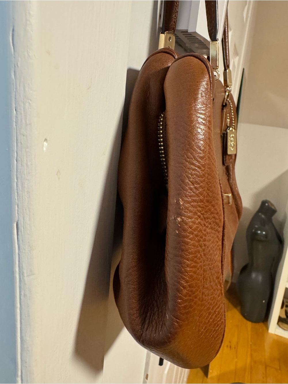 Classic Brown Leather Satchel Handbag - Picture 8 of 10